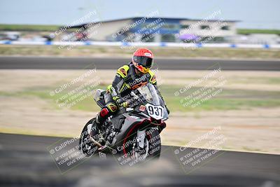 media/Apr-18-2025-TrackDaz (Fri) [[45f5874c44]]/A Group/Session 4 (Turns 5 and 6 - Inside)/